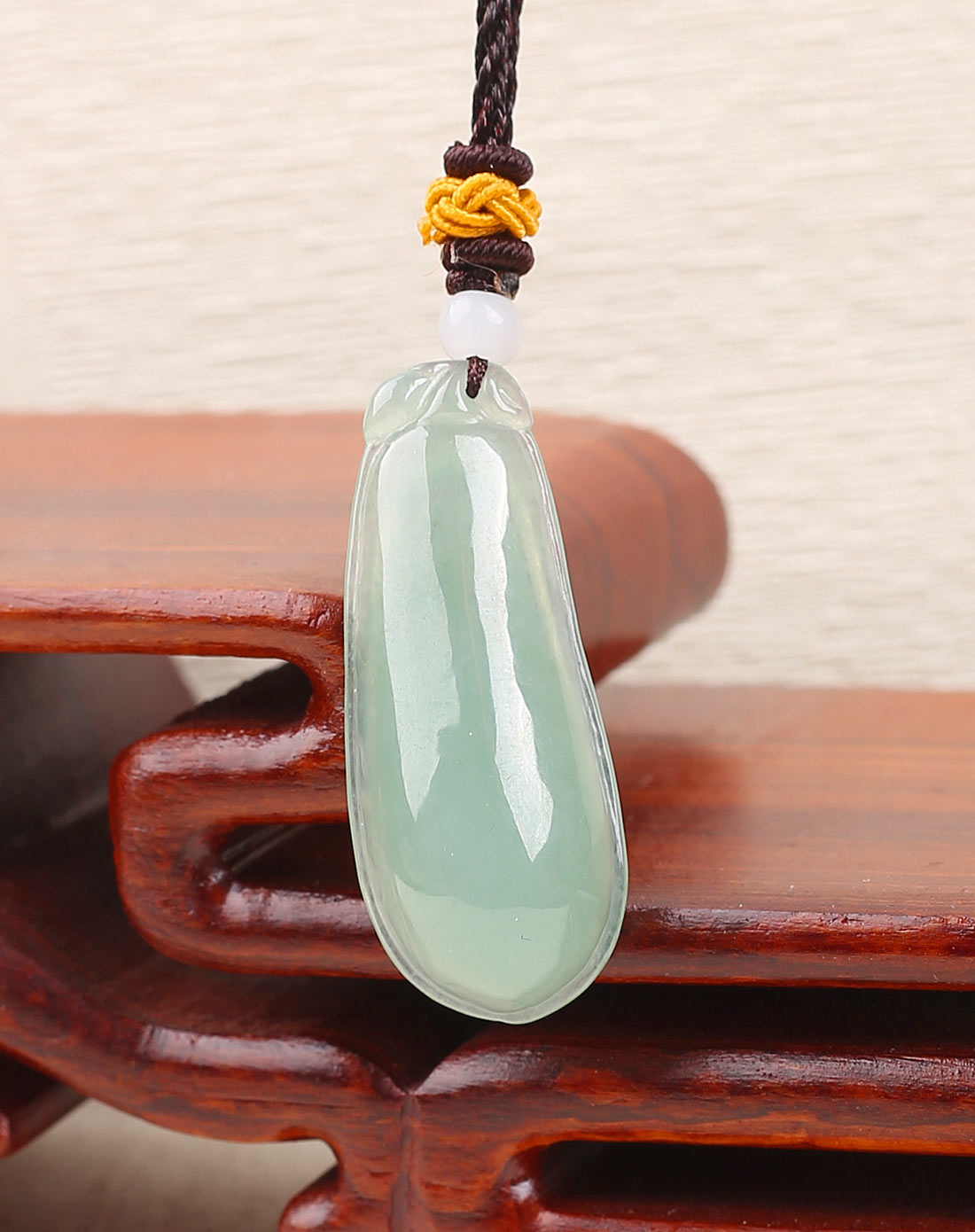 天然翡翠a货糯种绿底如意福瓜挂件(国家权威认证)