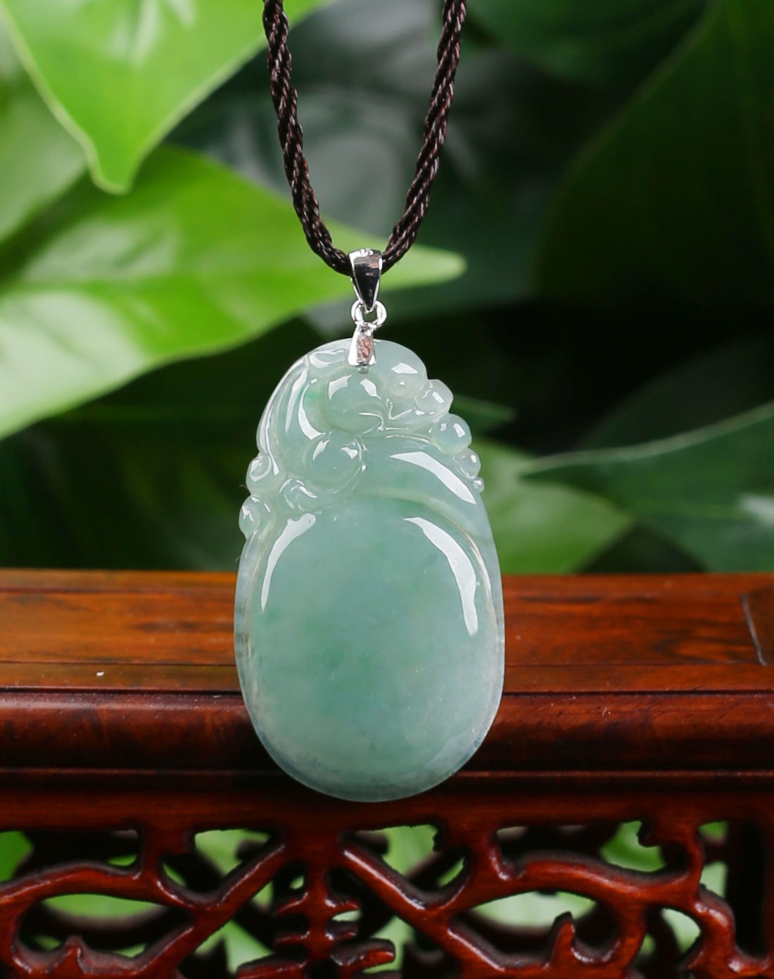 天然翡翠a货福在眼前挂件(国家权威认证)