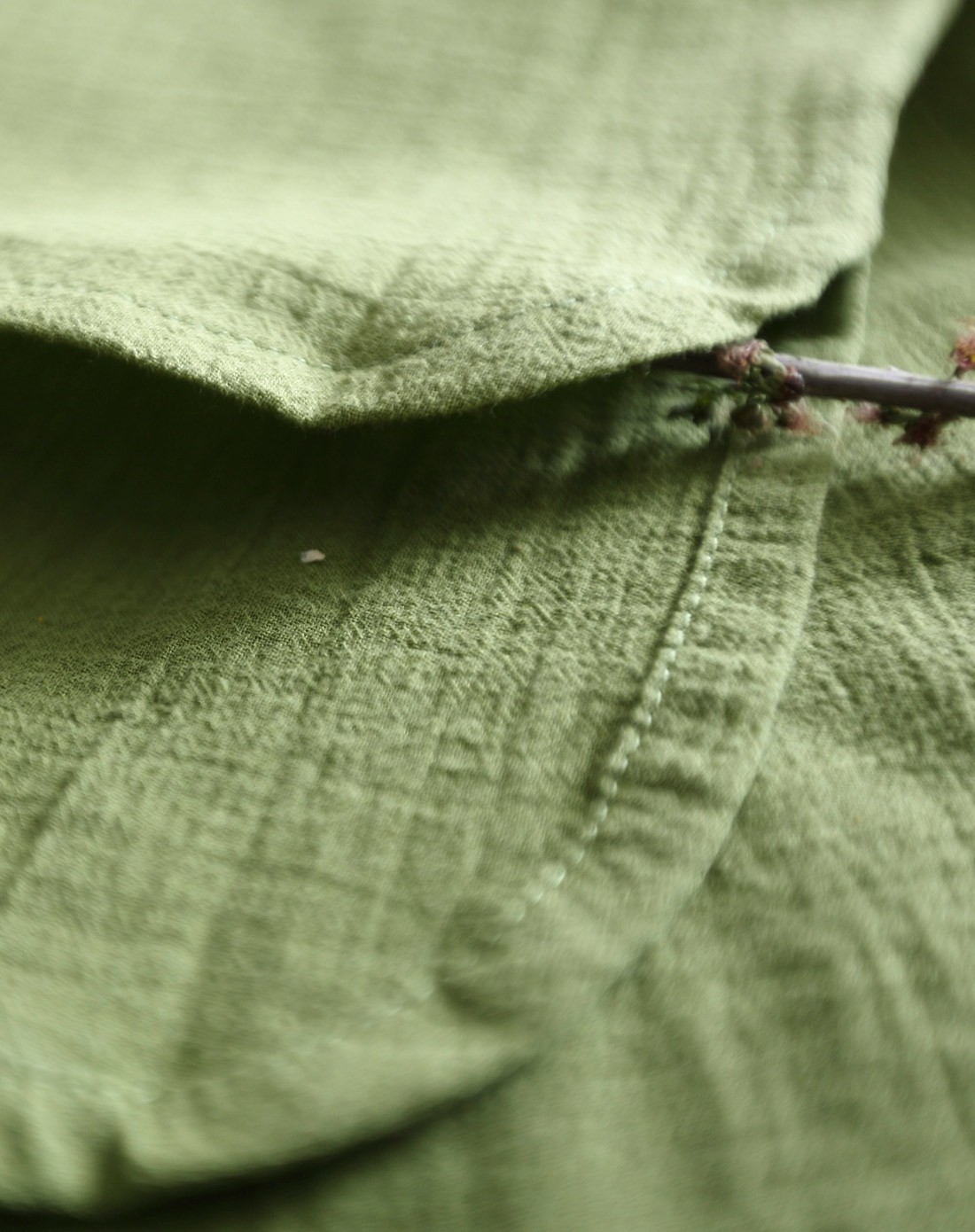 女款竹青绿衬衫