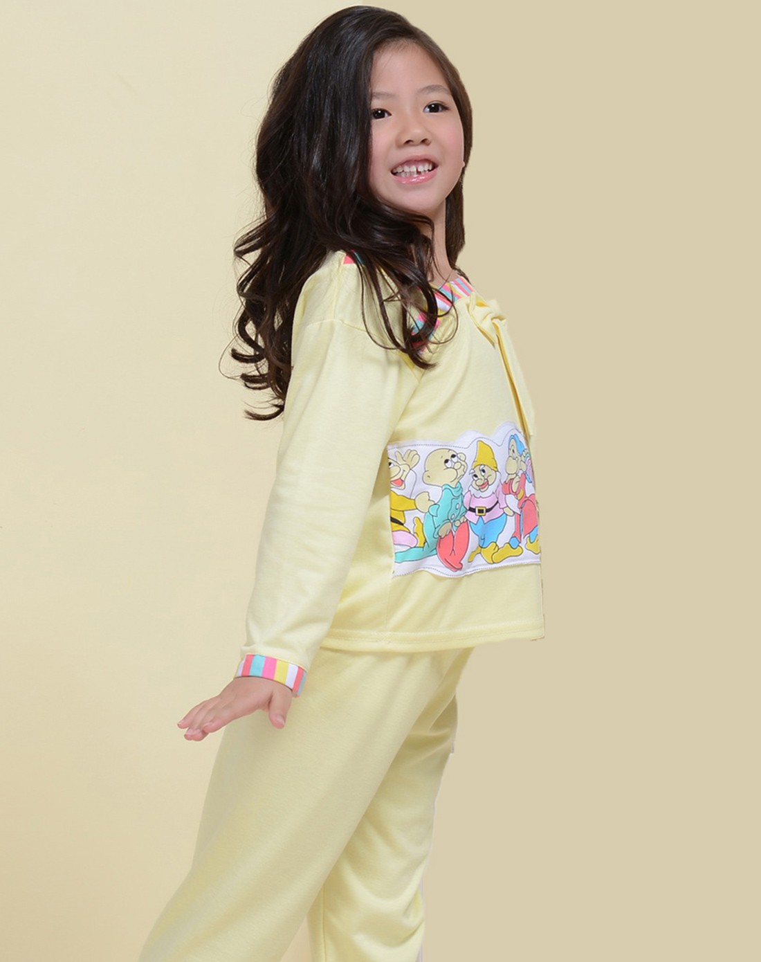 北极绒bejirog儿童内衣专场-女童浅黄u领包边蝴蝶结家居服套装