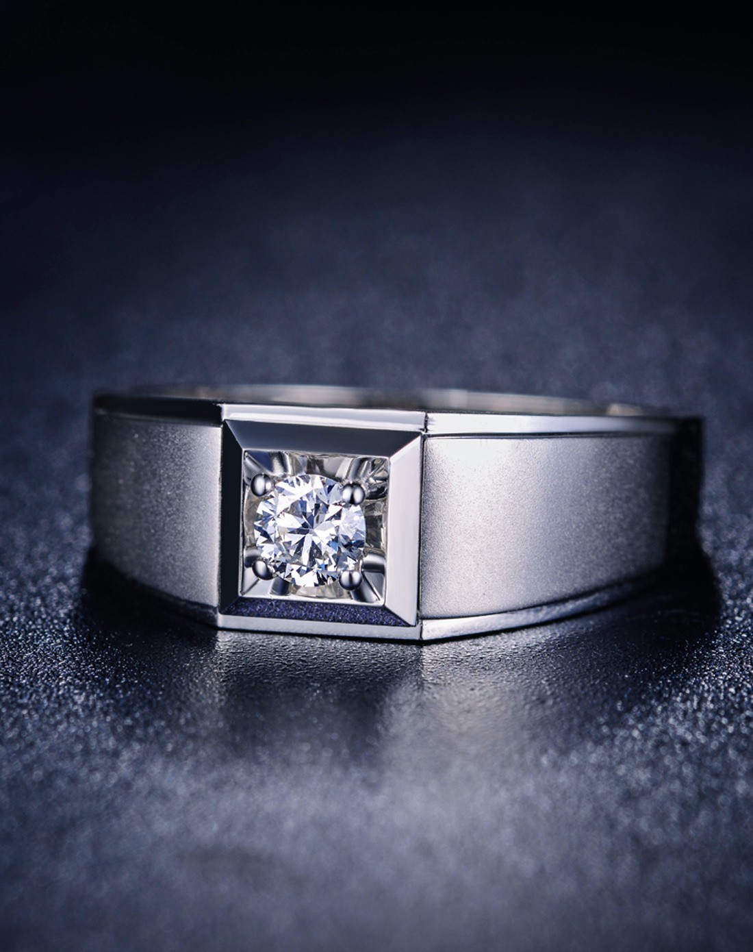 白18k金20分钻石男戒