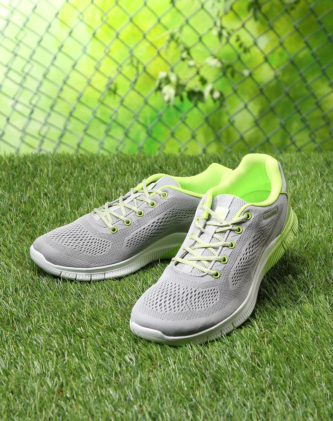 网面透气 男款浅灰配浅绿色运动鞋 轻便耐磨