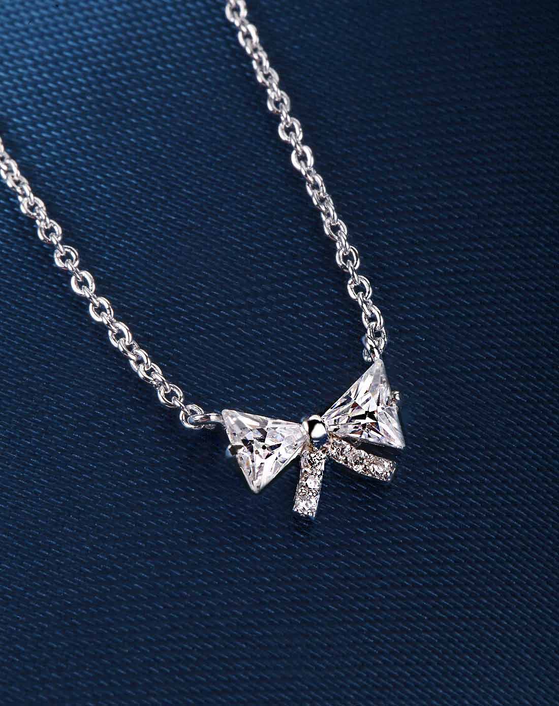 【经典时尚】s925银镶施华洛世奇宝石蝴蝶结钻石项链