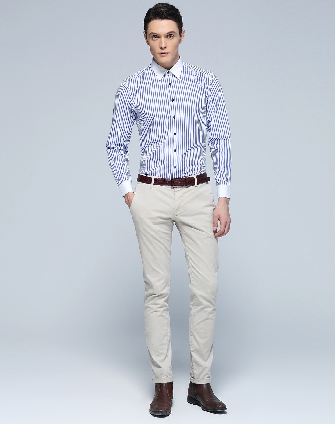 蓝白条细腻花型柔软长绒棉正装衬衫