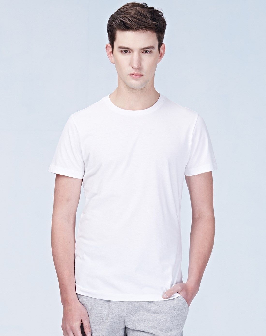 经典白色纯棉素色圆领休闲t恤