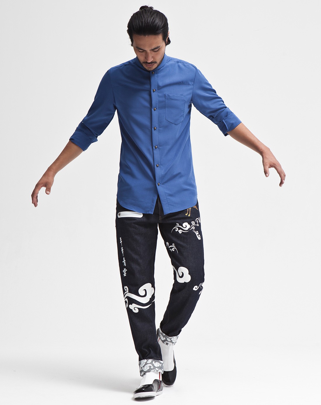 花笙记旗下品牌男装专场 > 花笙记男款宝蓝色小立领成熟长袖衬衫