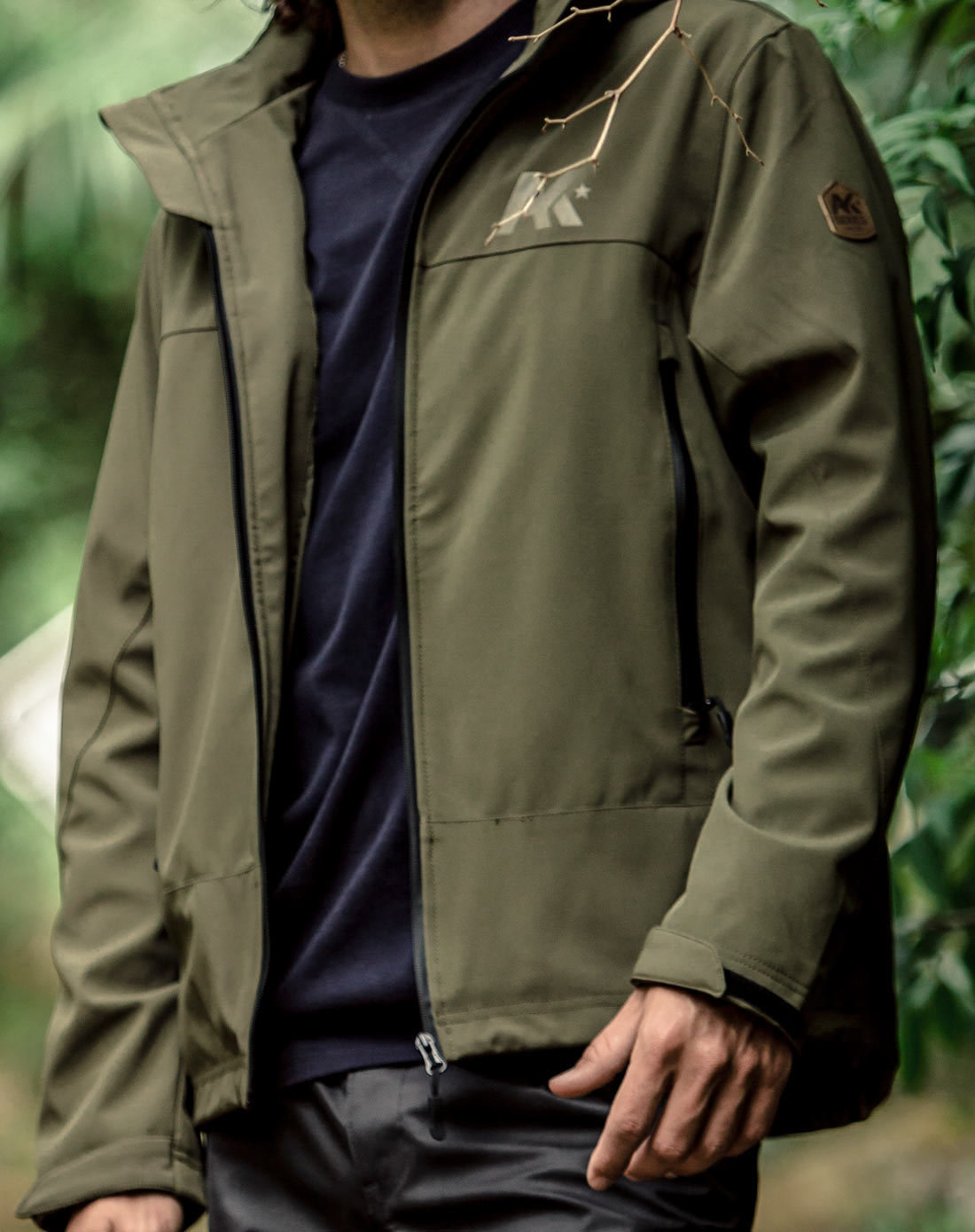 男军绿特工连帽防泼水夹克