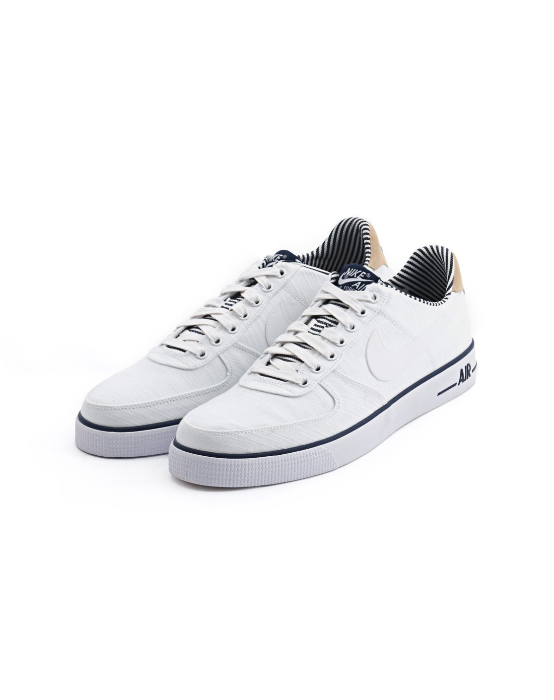 时尚休闲 男款白色复古鞋 运动休闲系列