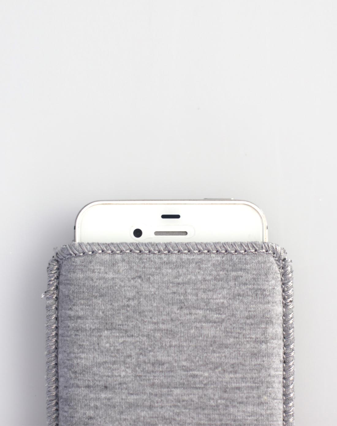 灰色潜水料手机袋