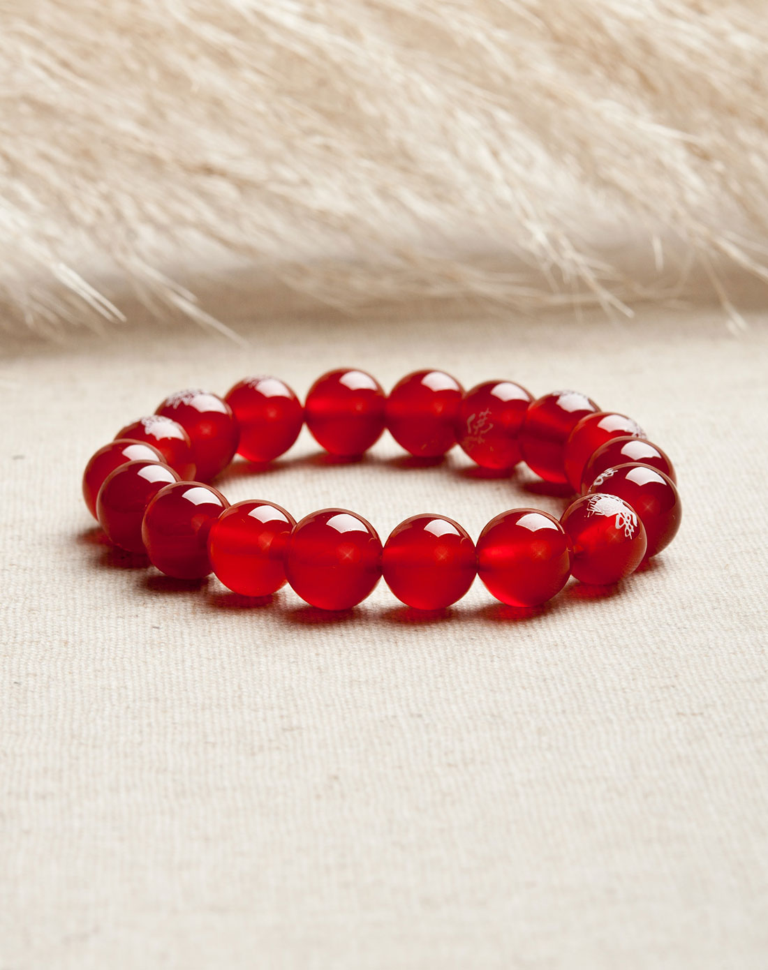 红玛瑙刻字手串