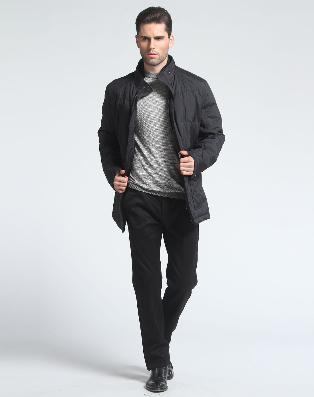 夏利豪charriol男装专场-黑色立领拉链休闲长袖羽绒服