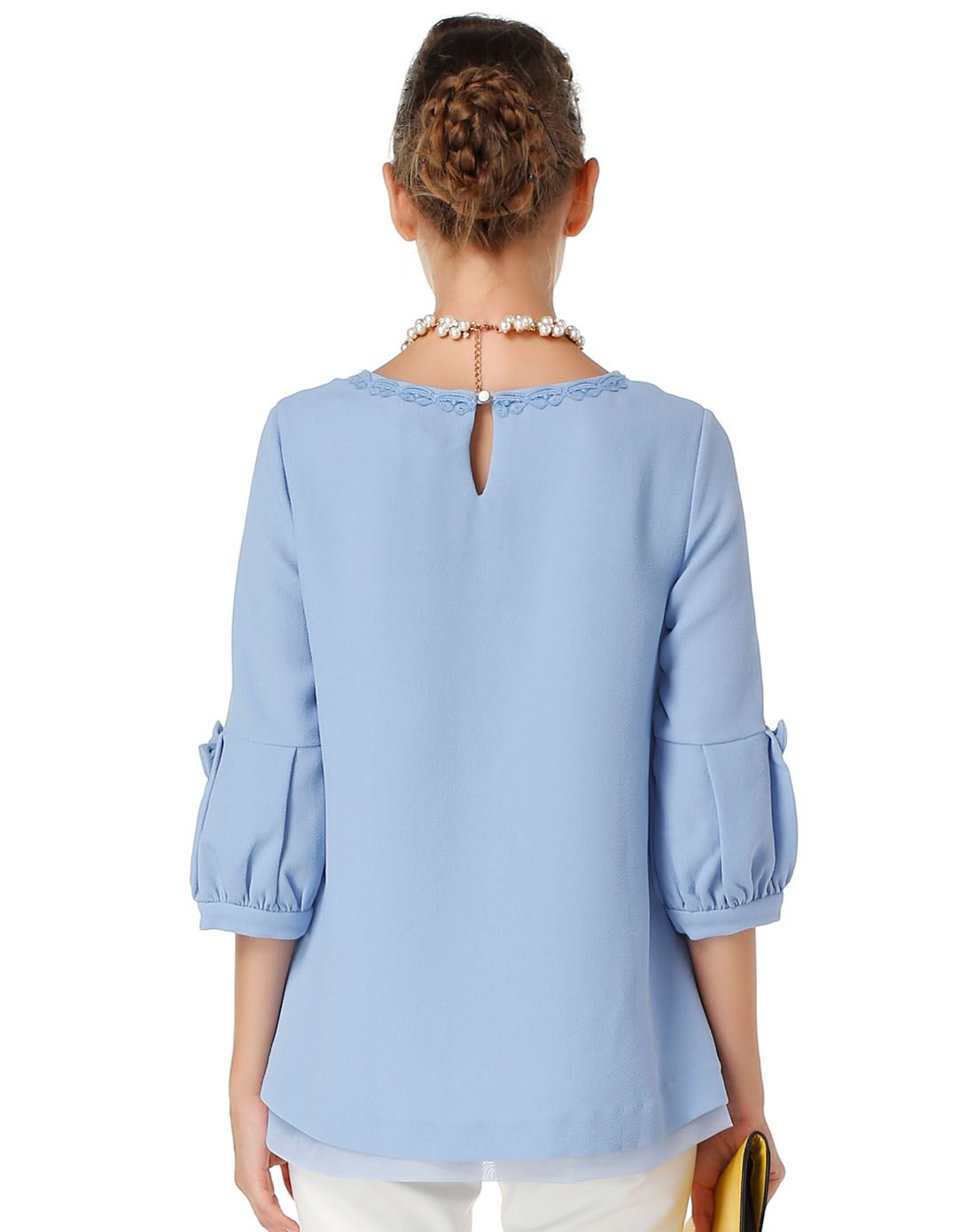 天蓝色宽松俏丽时尚七分袖上衣