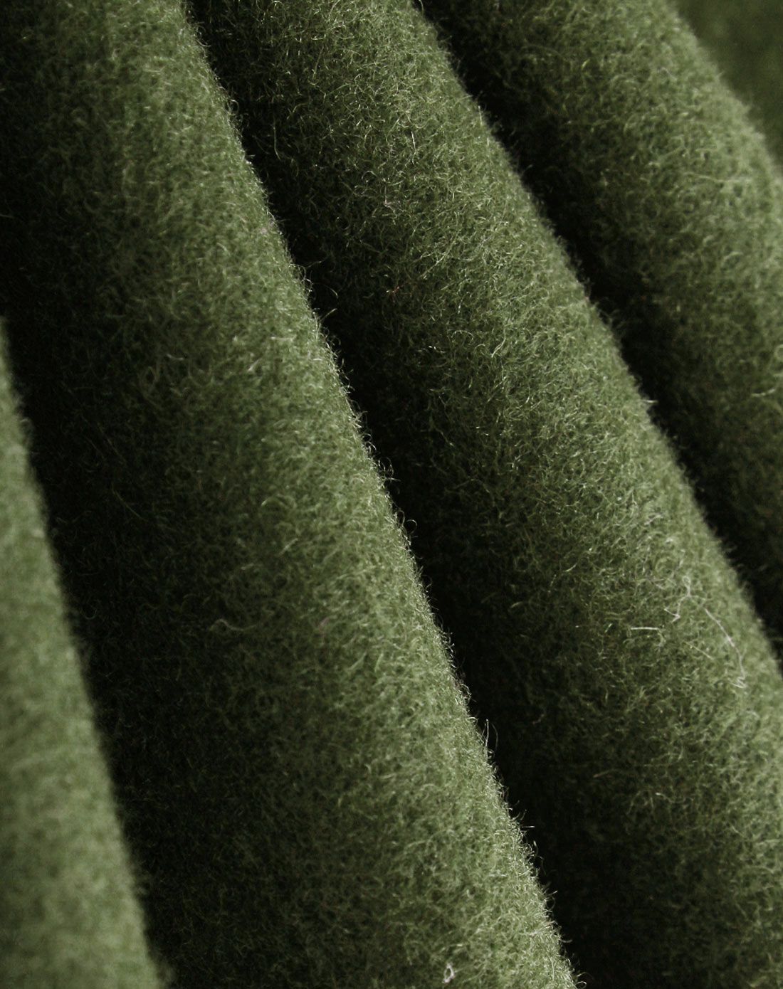 橄榄绿色长袖毛呢外套