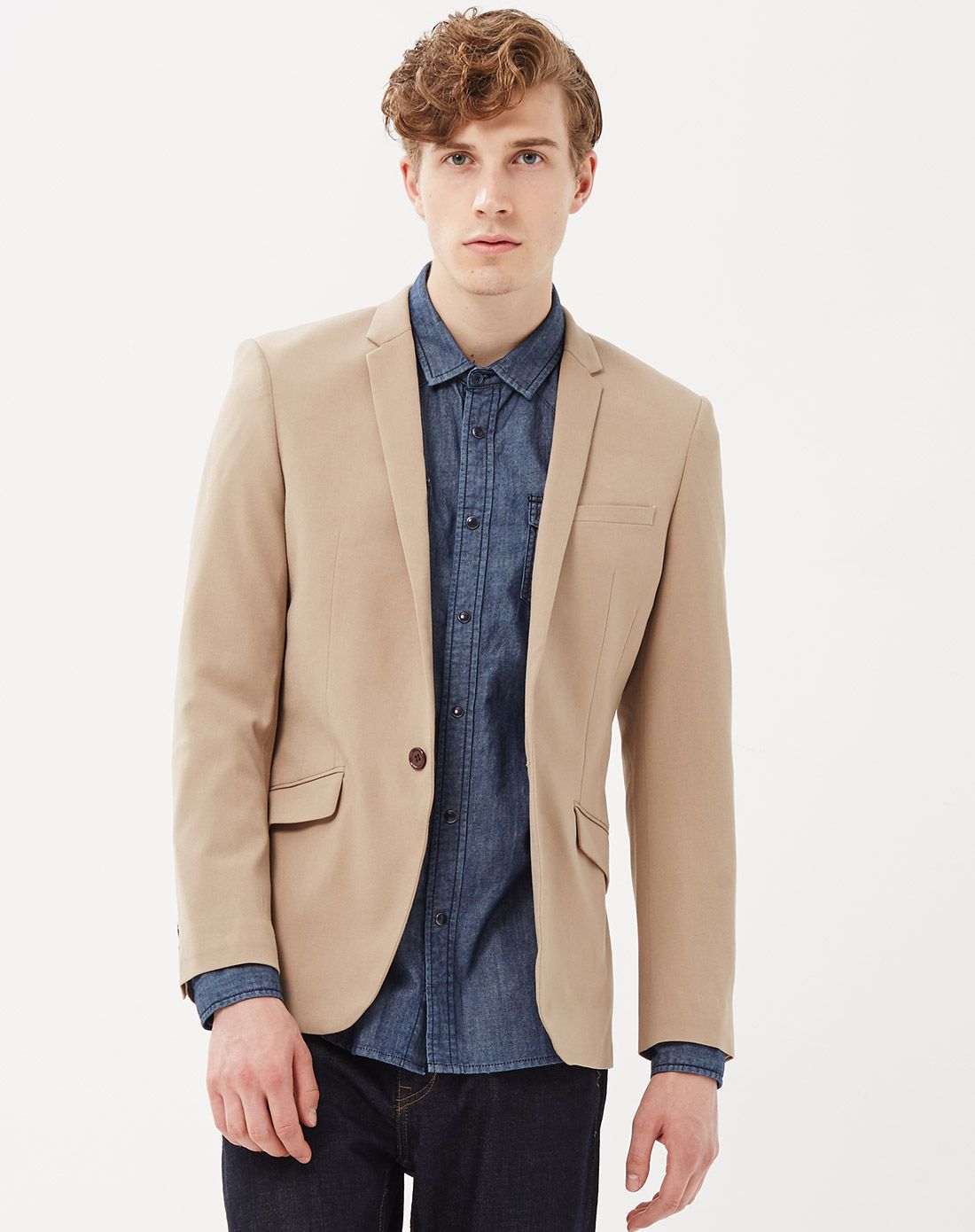 男款米色斯文百搭长袖西装