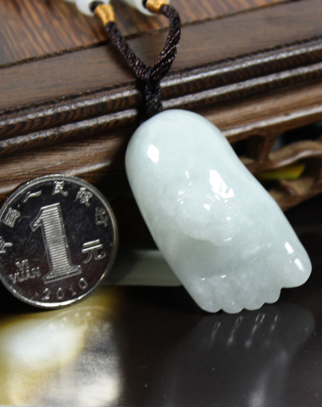 天然翡翠a货大号佛脚吊坠-知足常乐