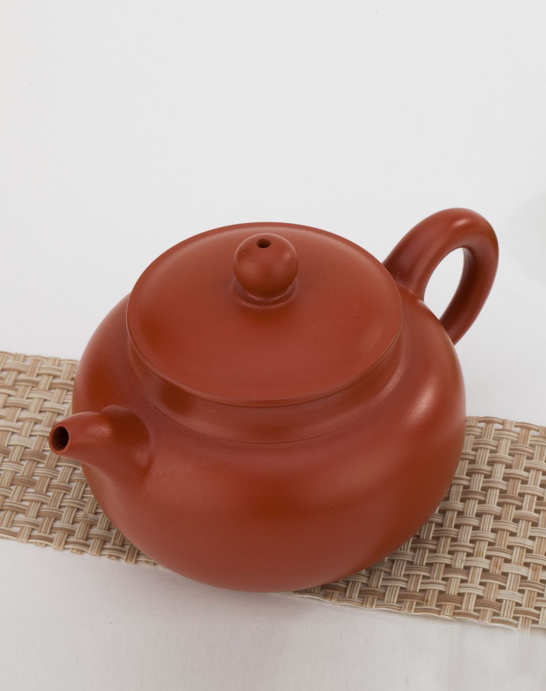 朱泥手拉紫砂壶200ml