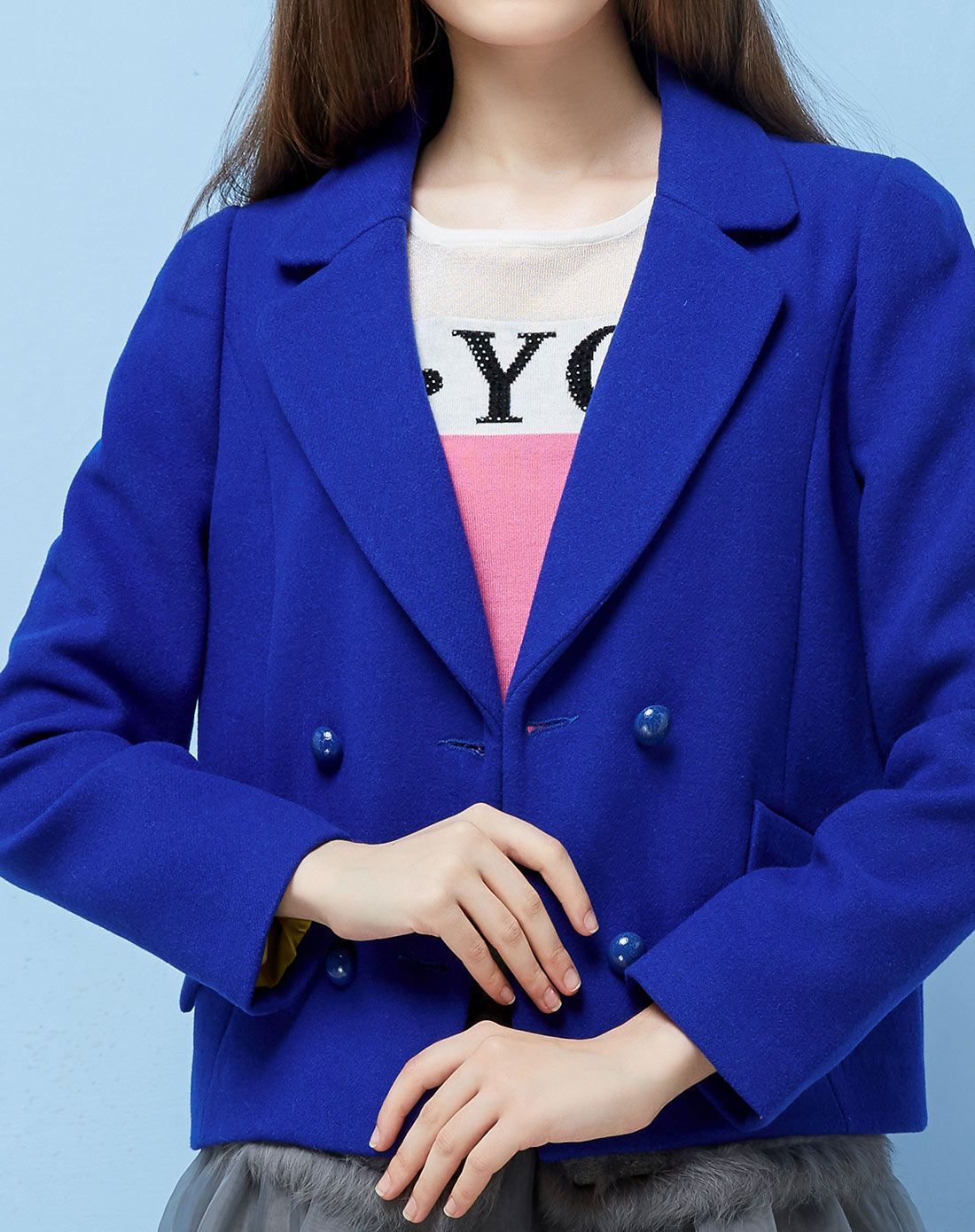 宝石蓝甜美双排扣纯色小外套