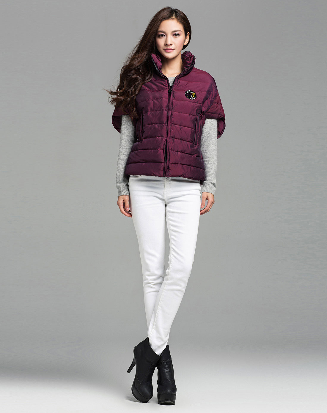 酒红紫色简洁休闲短袖羽绒服