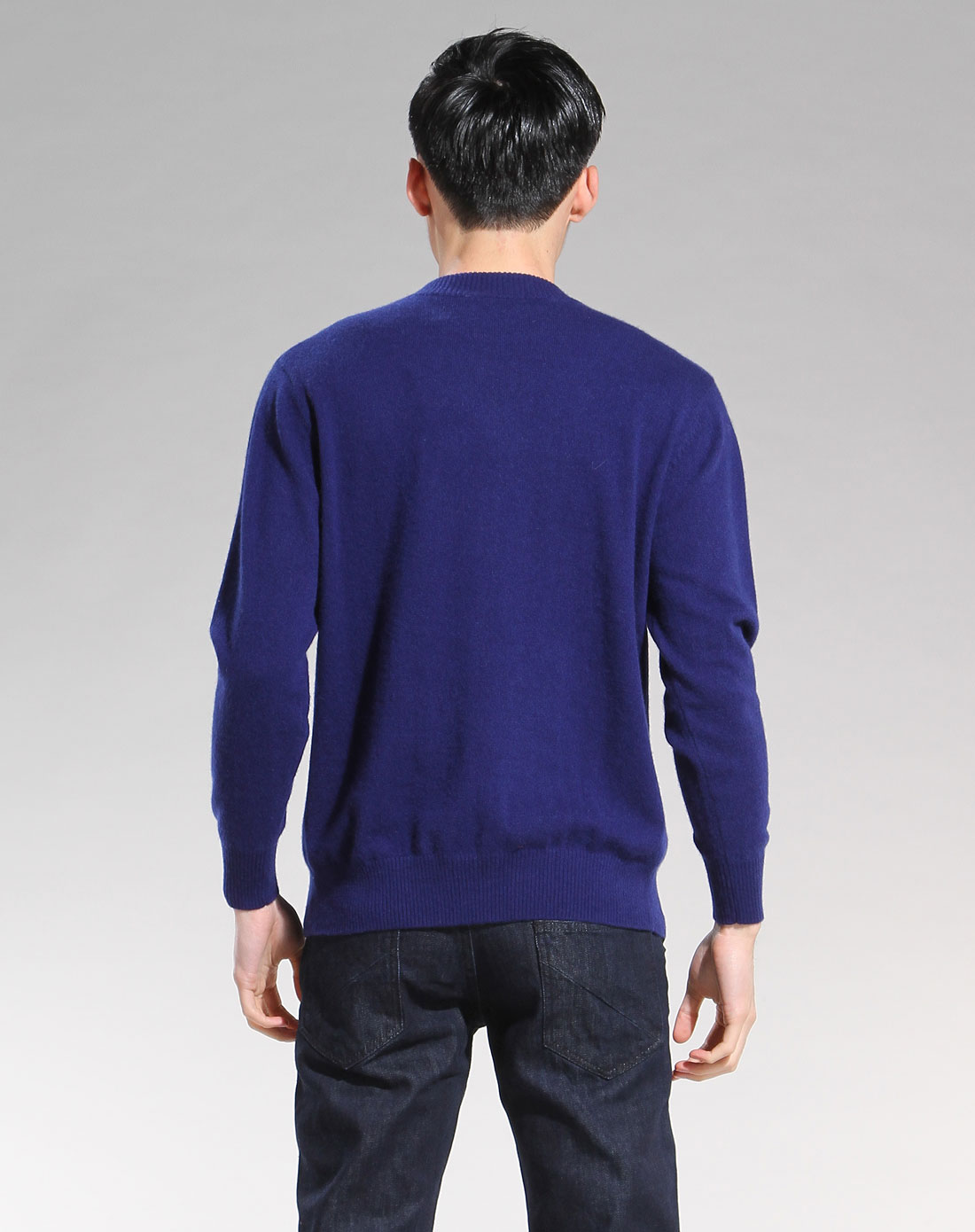 艳藏蓝色舒适休闲长袖100%山羊绒衫