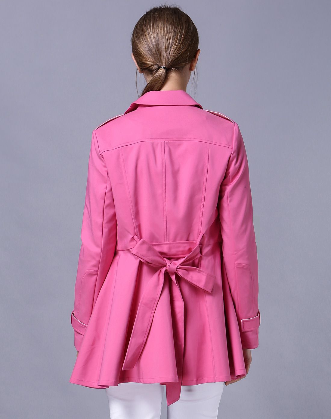 热粉色斜拉系腰风衣
