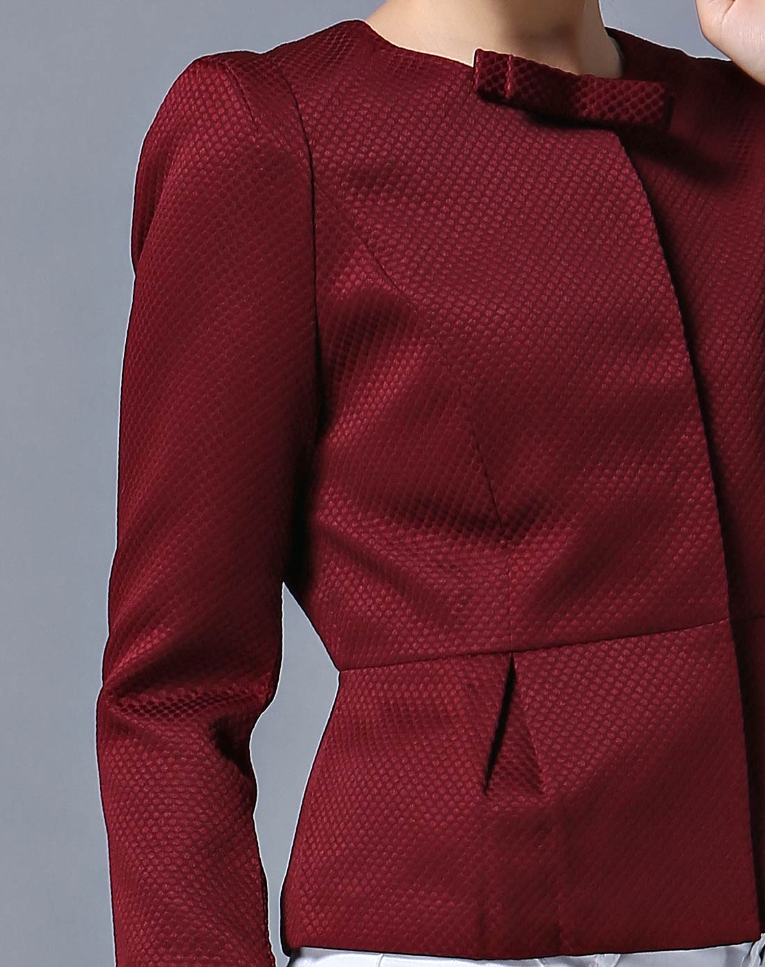 红莓色圆领淑女气质外套