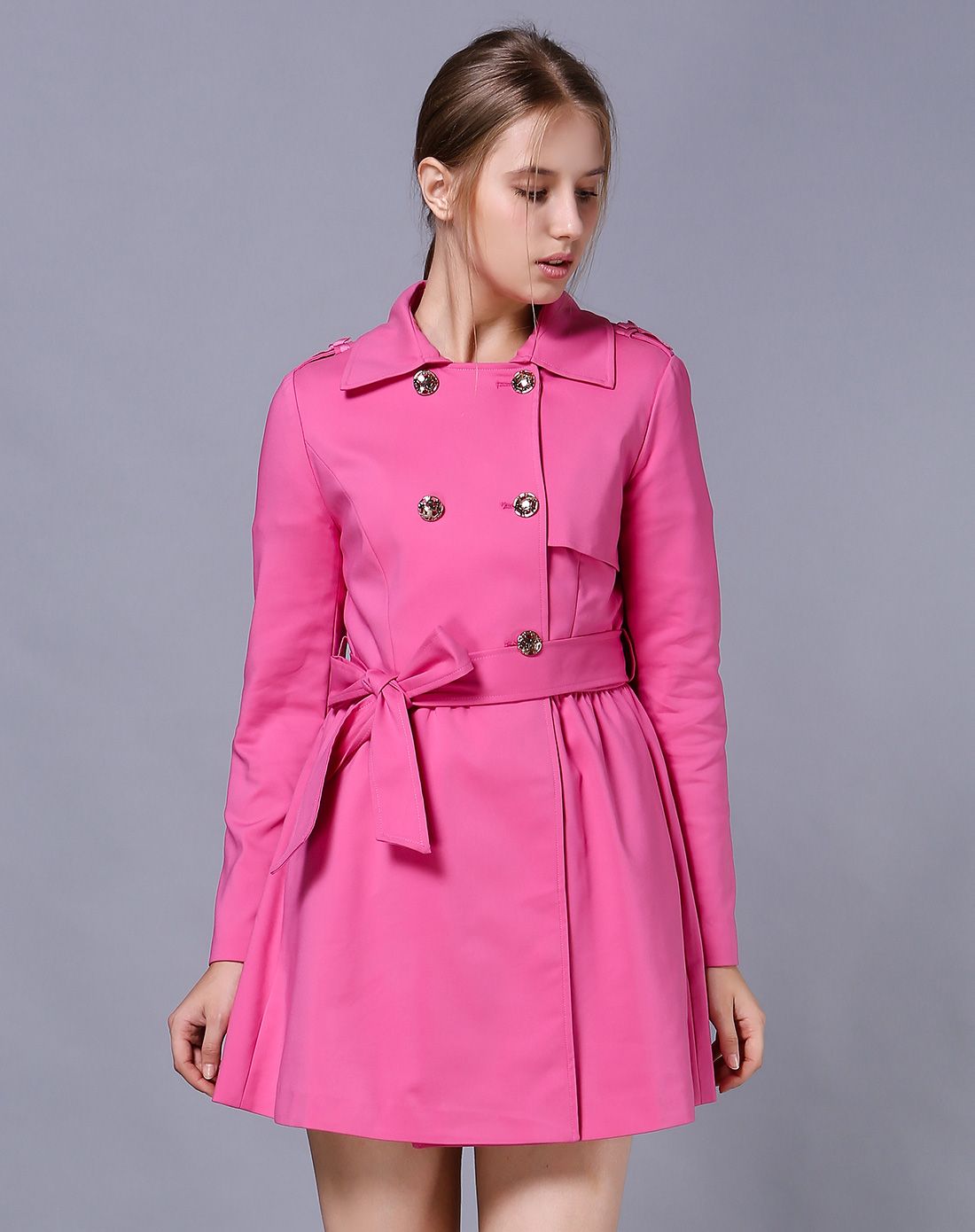 热粉色纯色简约时尚系腰风衣