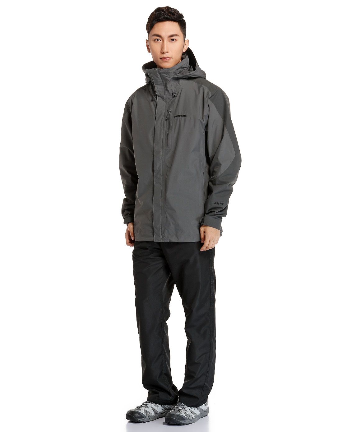 专业户外品牌集合馆patagonia 透气防泼水 男款灰色单层冲锋衣 长袖连