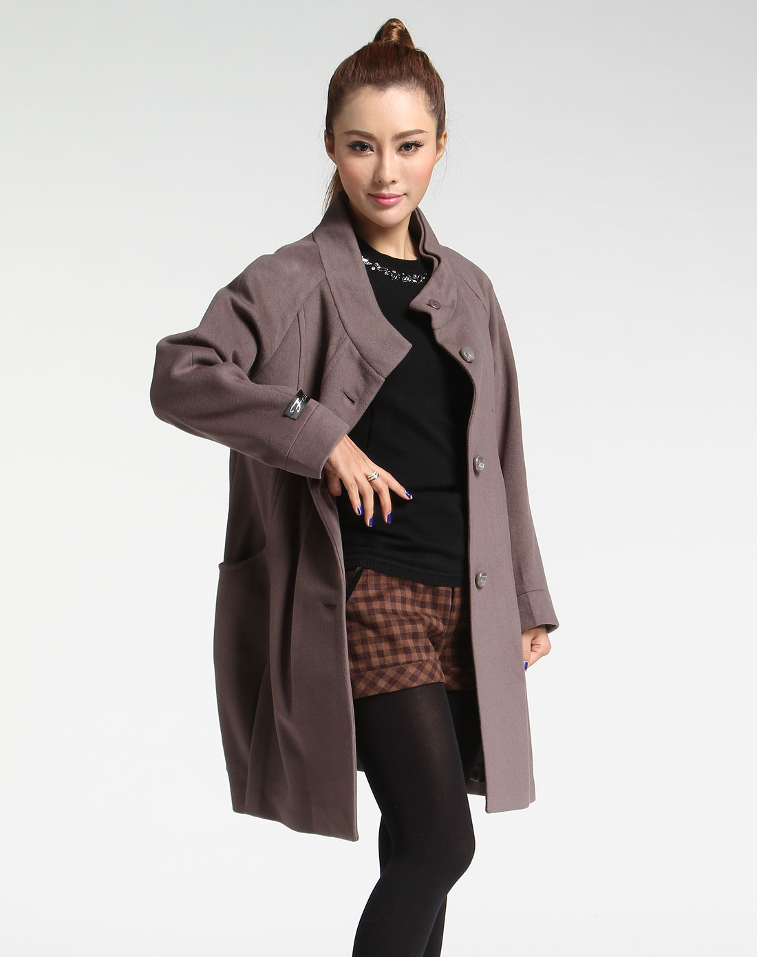 浅咖色休闲长袖大衣