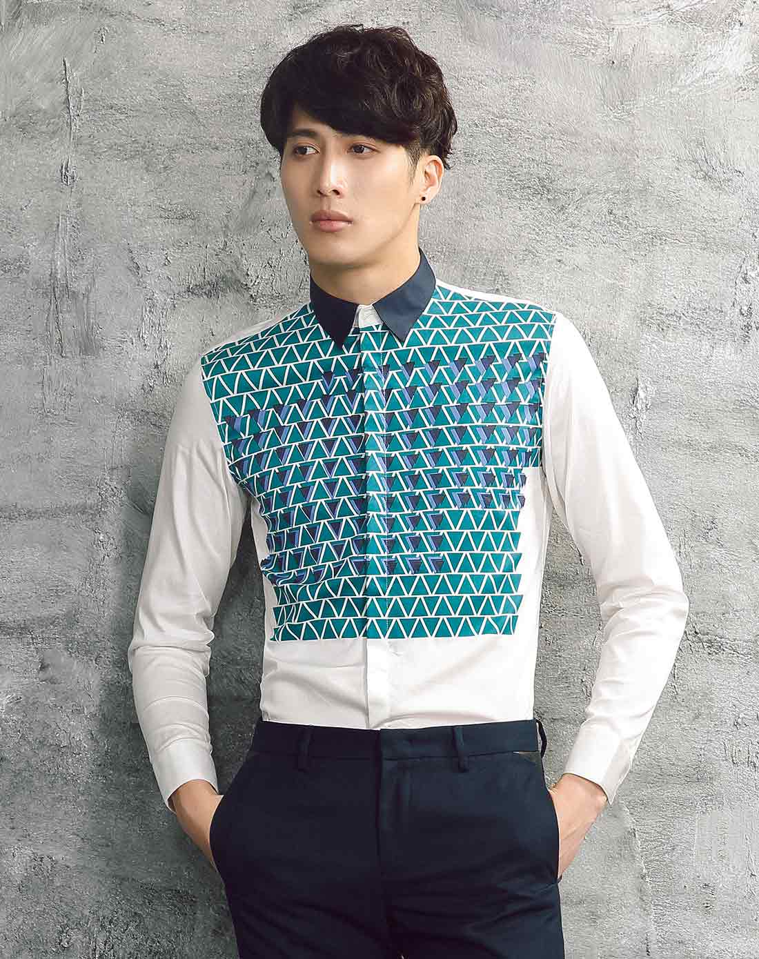 男款松绿弹力紧身衬衫