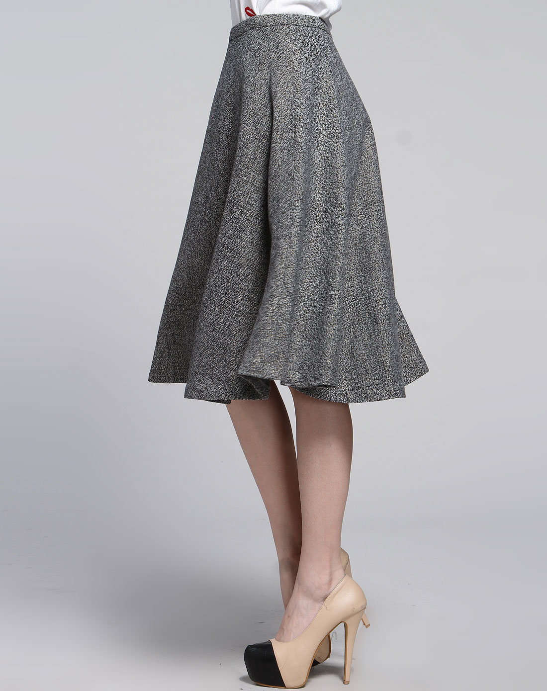 灰色简约时尚半截裙