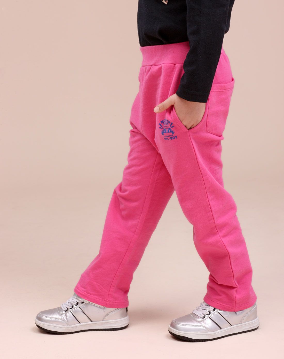 男童粉红色长裤