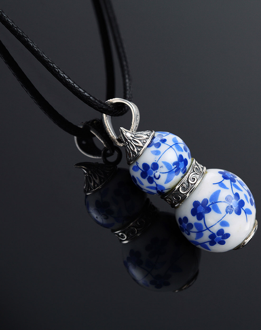 中性款青花葫芦陶瓷吊坠(赠送绳子一条)