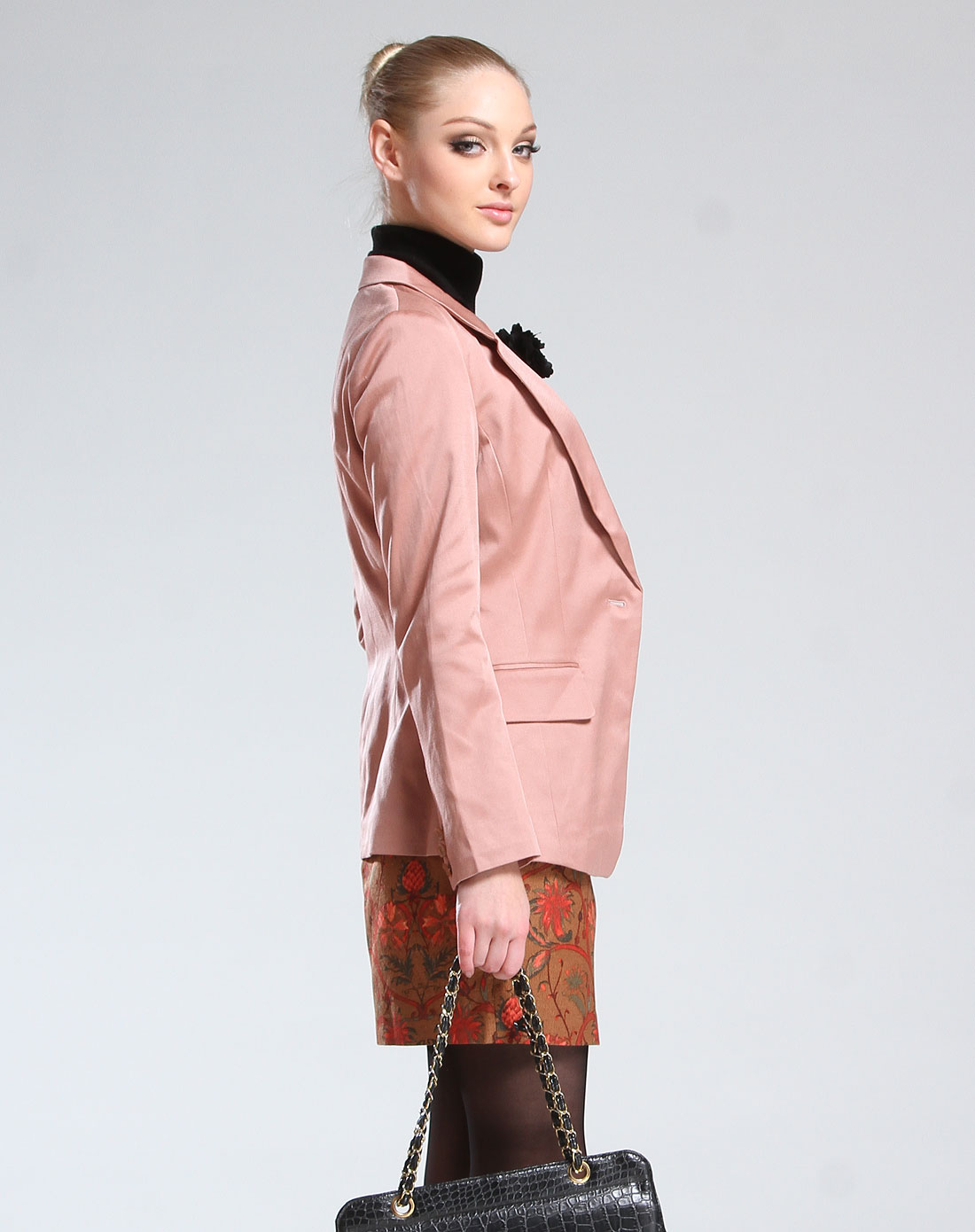 深藕粉色商务简约长袖西装外套