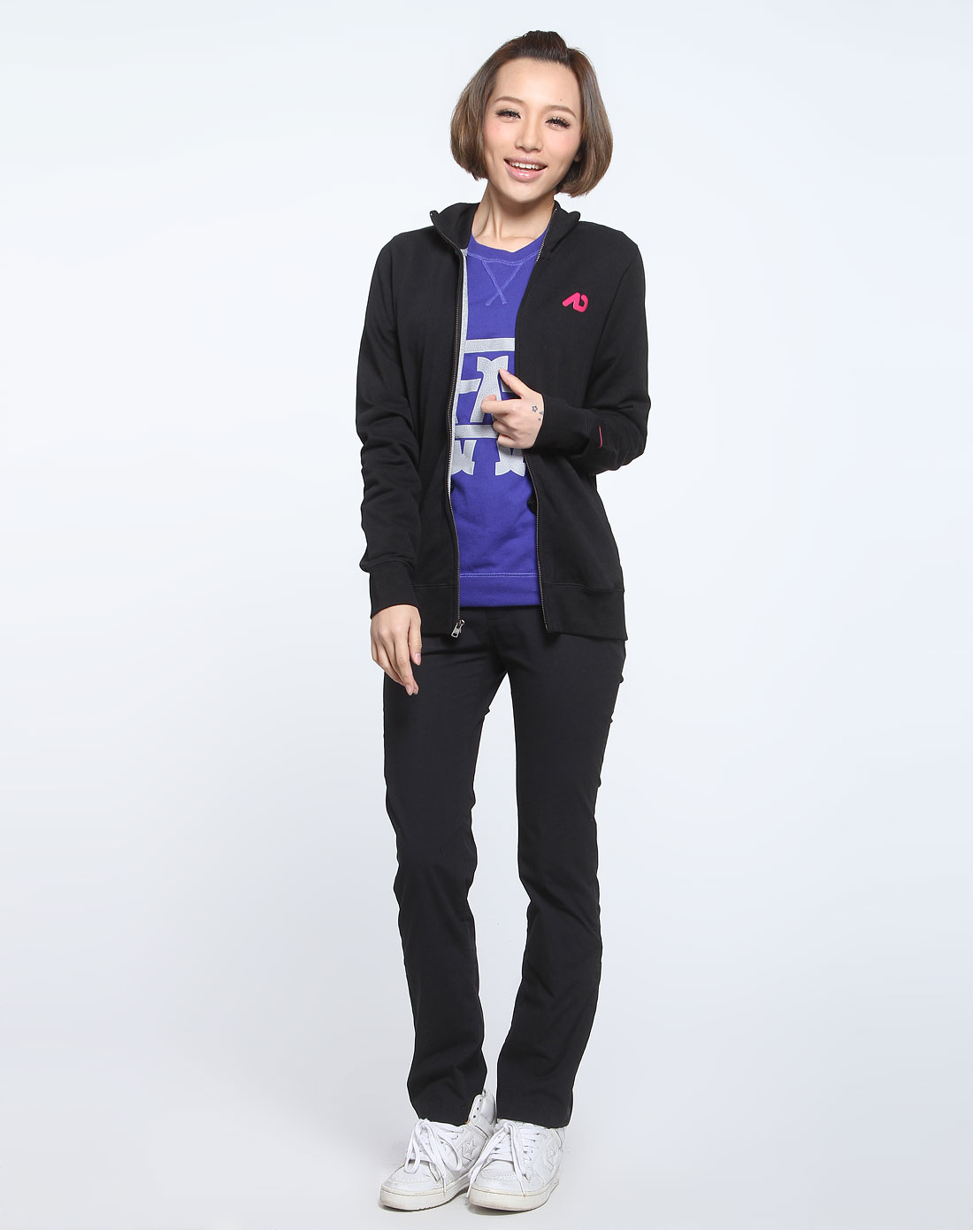 耐克nike女装专场-女款黑色休闲简约长袖茄克