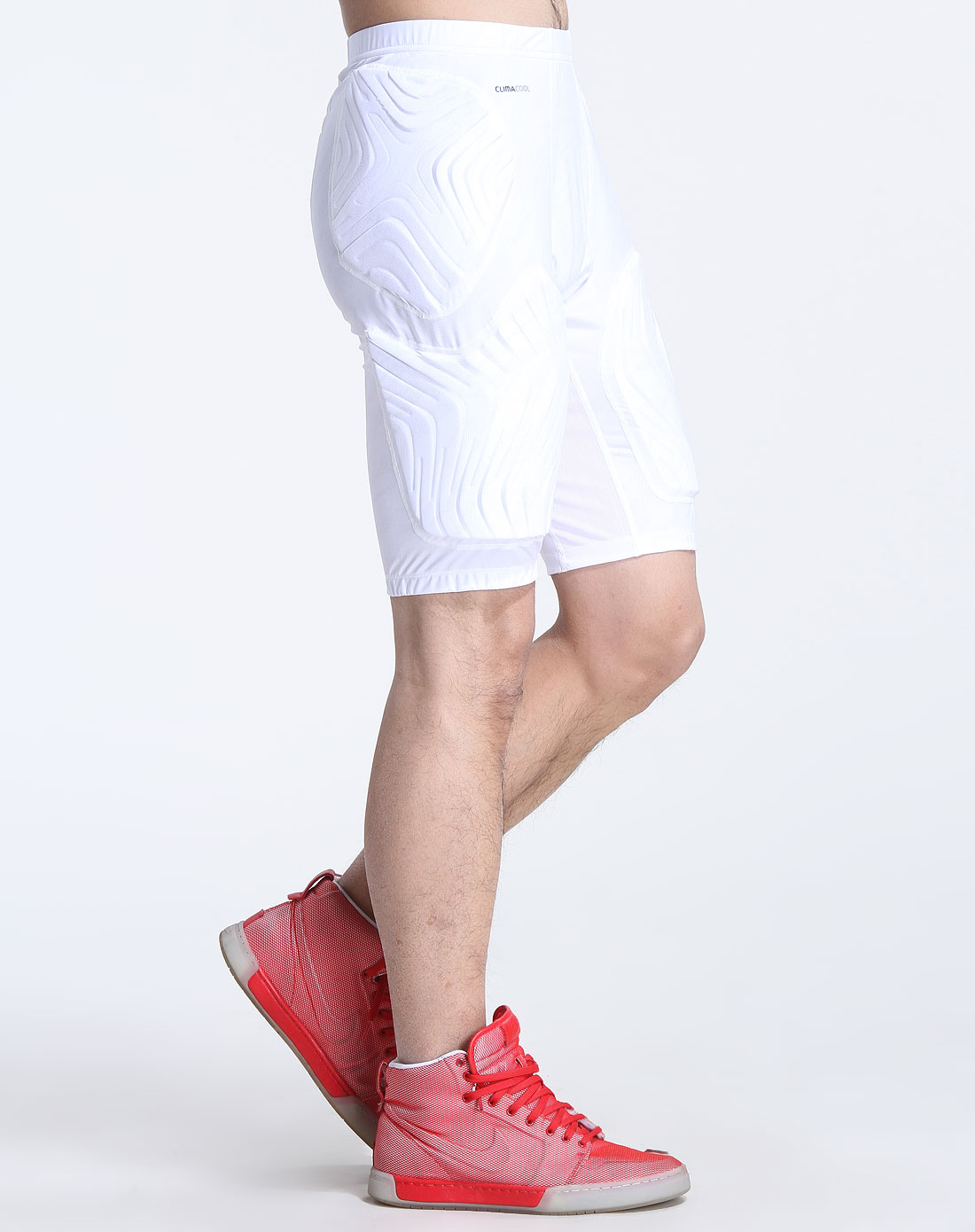 男款白色篮球加棉紧身短裤