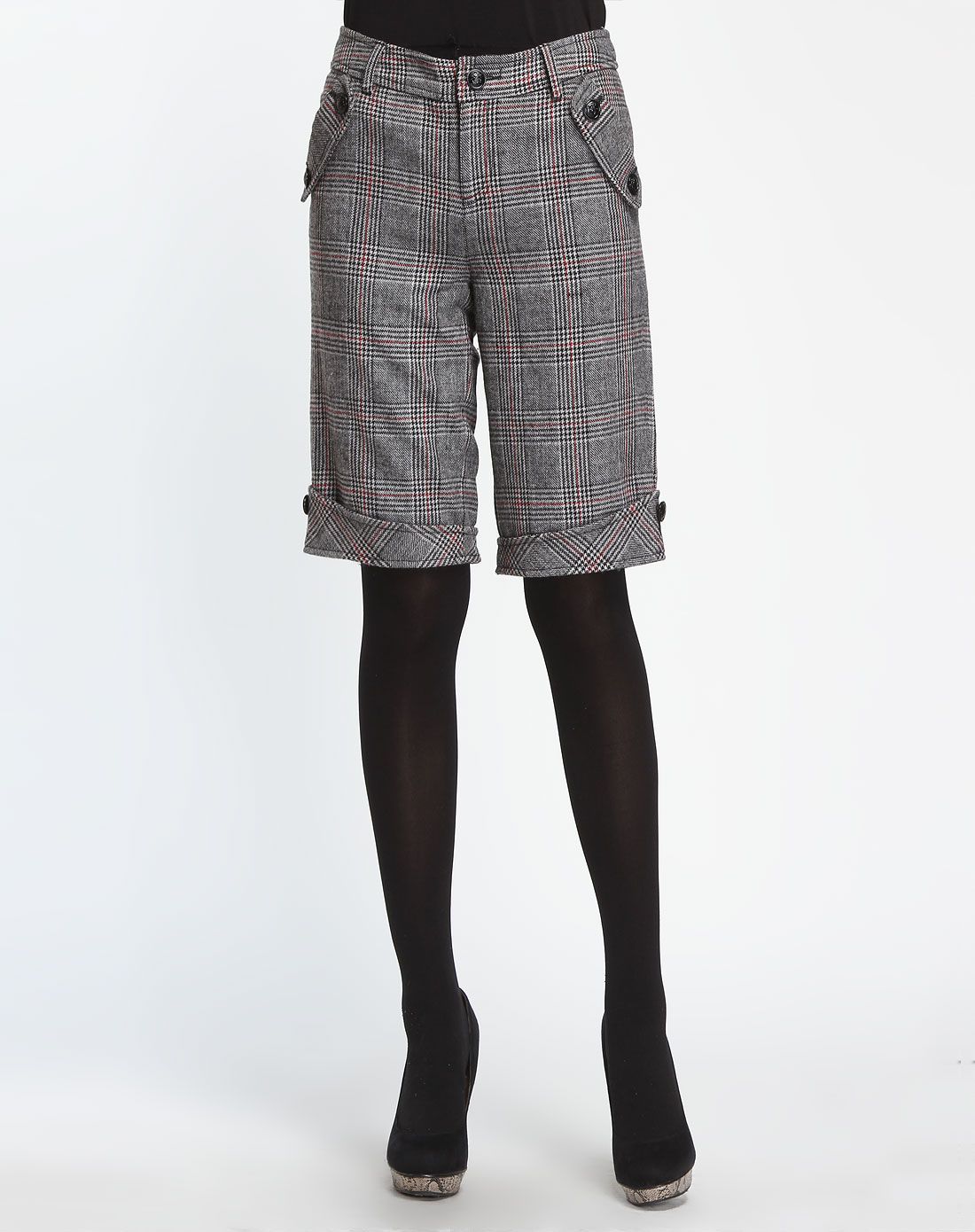 浅花灰色时尚格子短裤