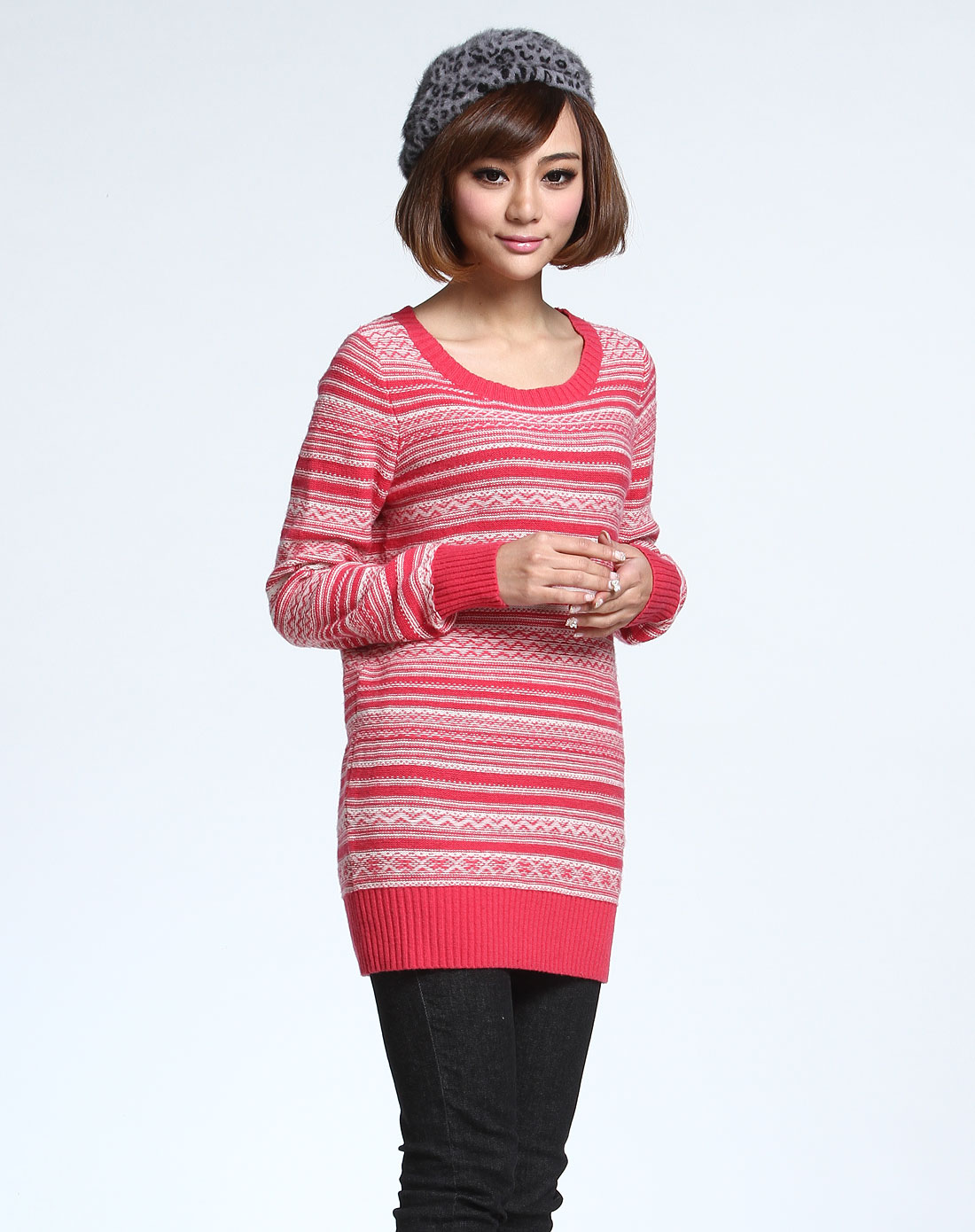 粉红色条纹图案长袖毛衣