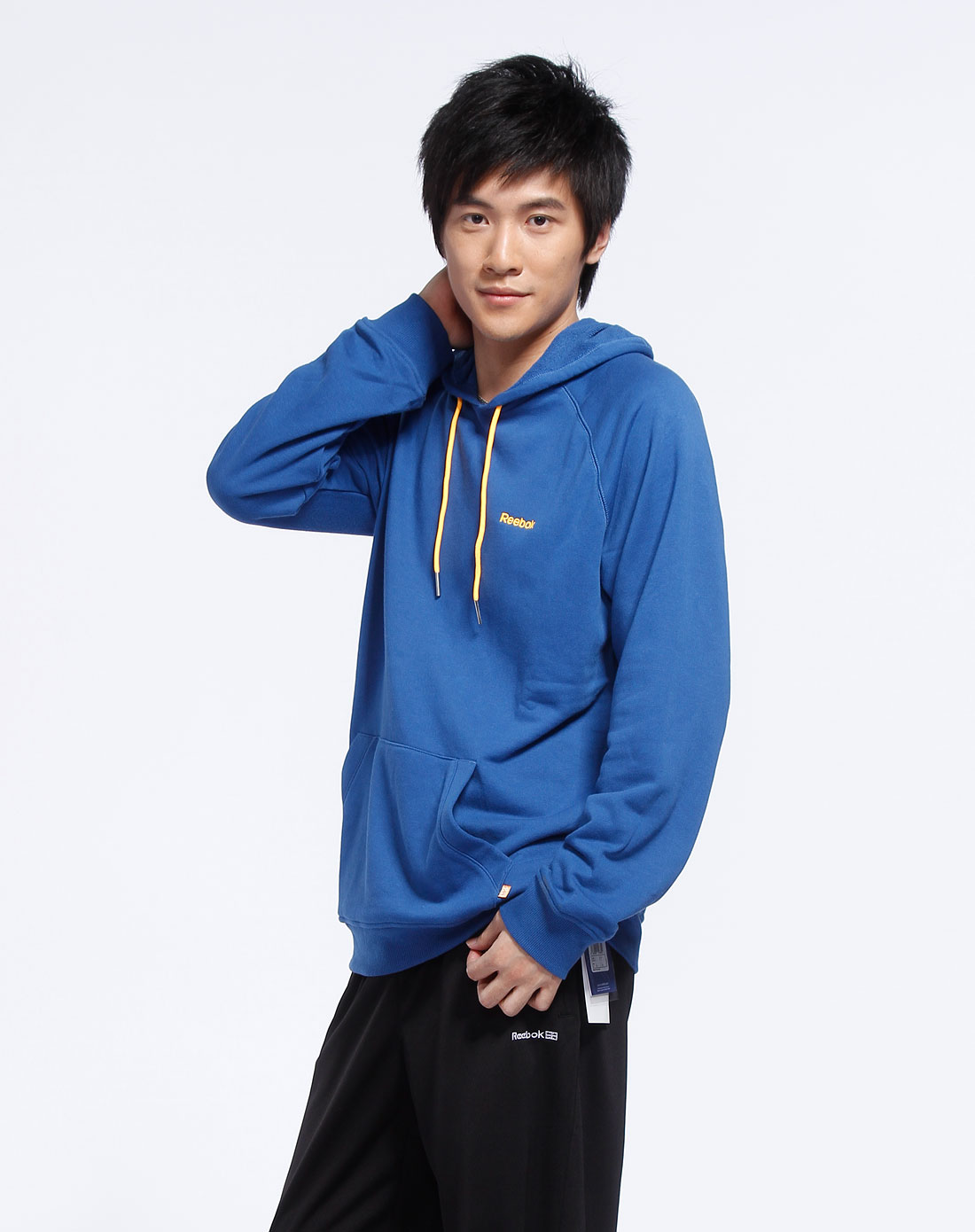 锐步reebok男装专场-天蓝色艾佛森系列连帽长袖卫衣