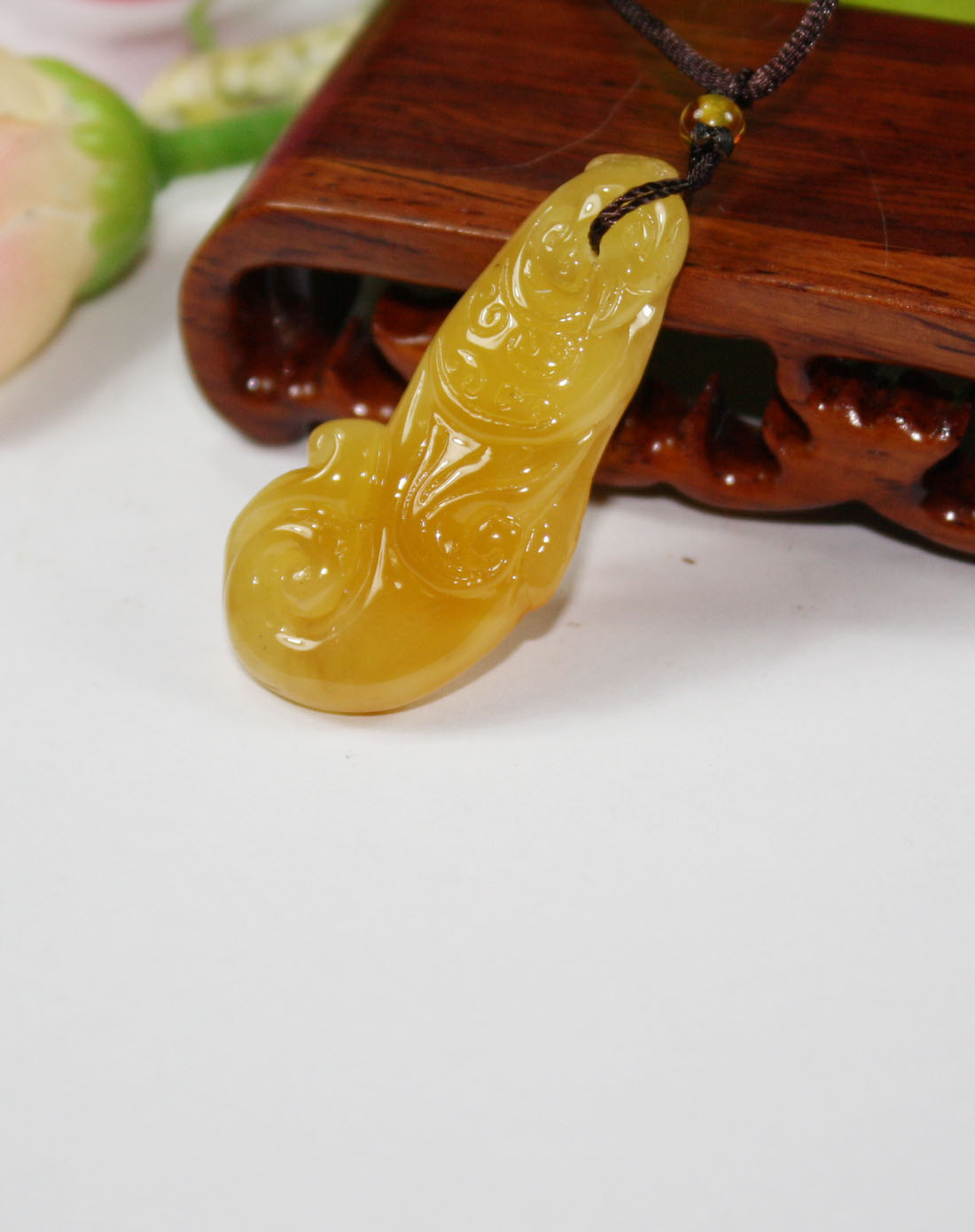 天然琥珀蜜蜡雕刻玉如意吊坠