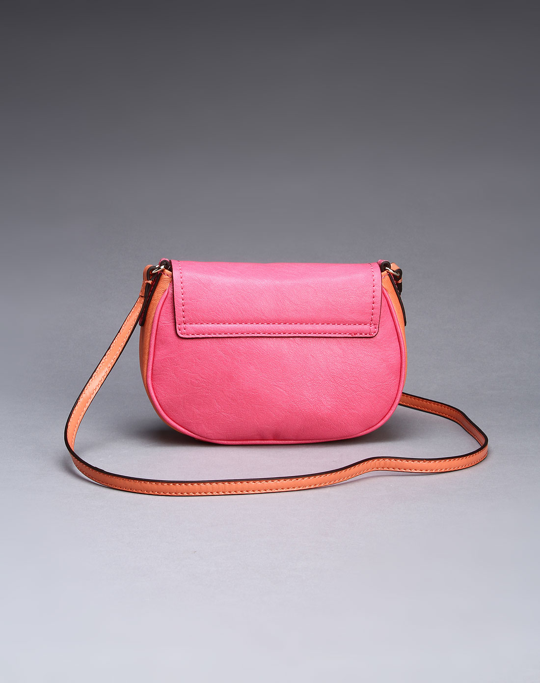 guess女款热情可爱斜挎包粉红色vg389178-pink_唯品会