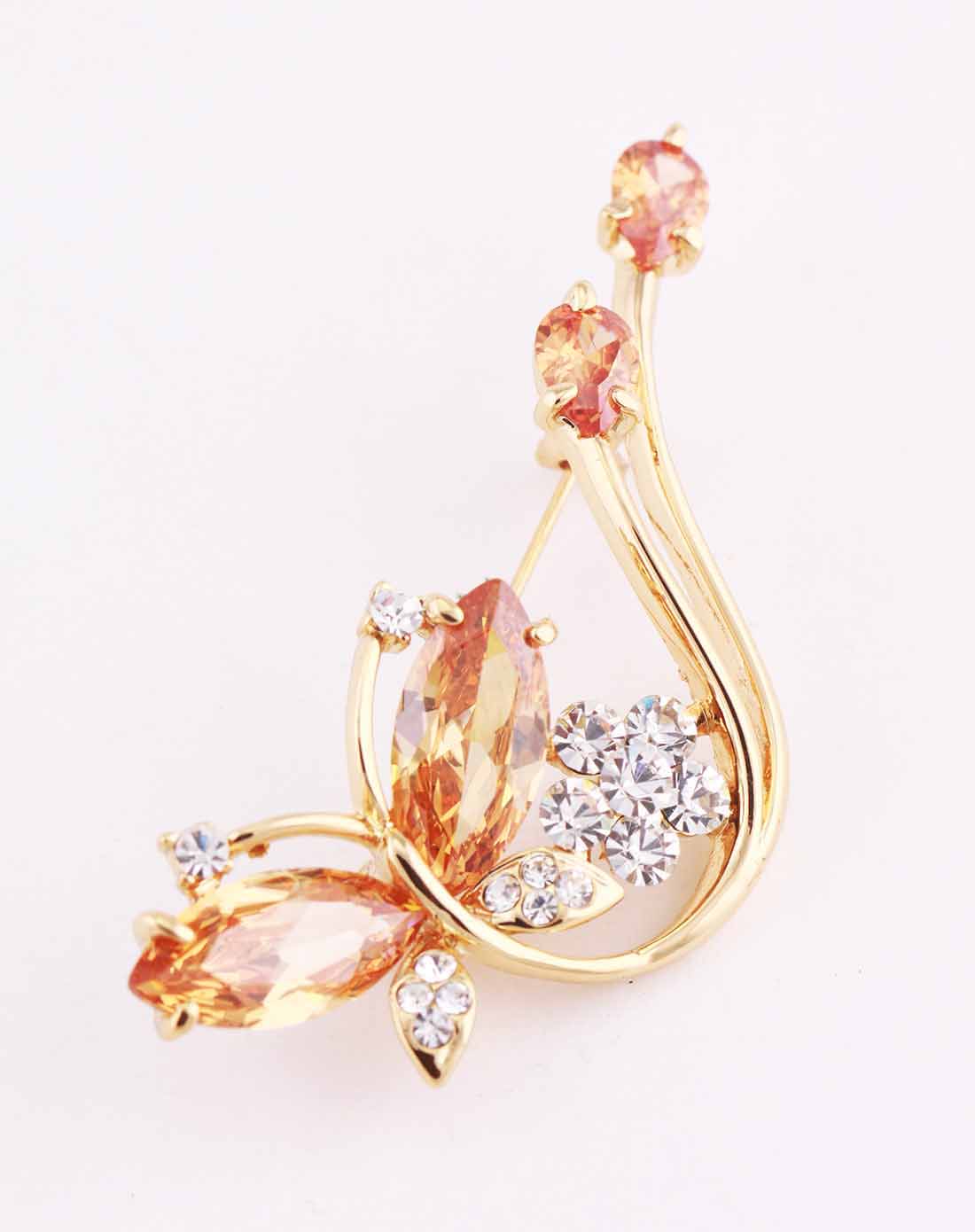 女士金色蝶飞舞胸针