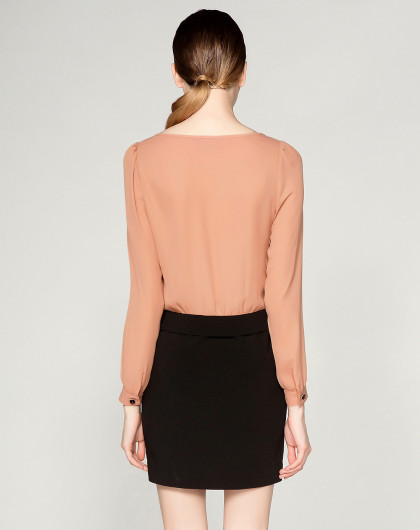 深肉粉色拼接褶皱连衣裙