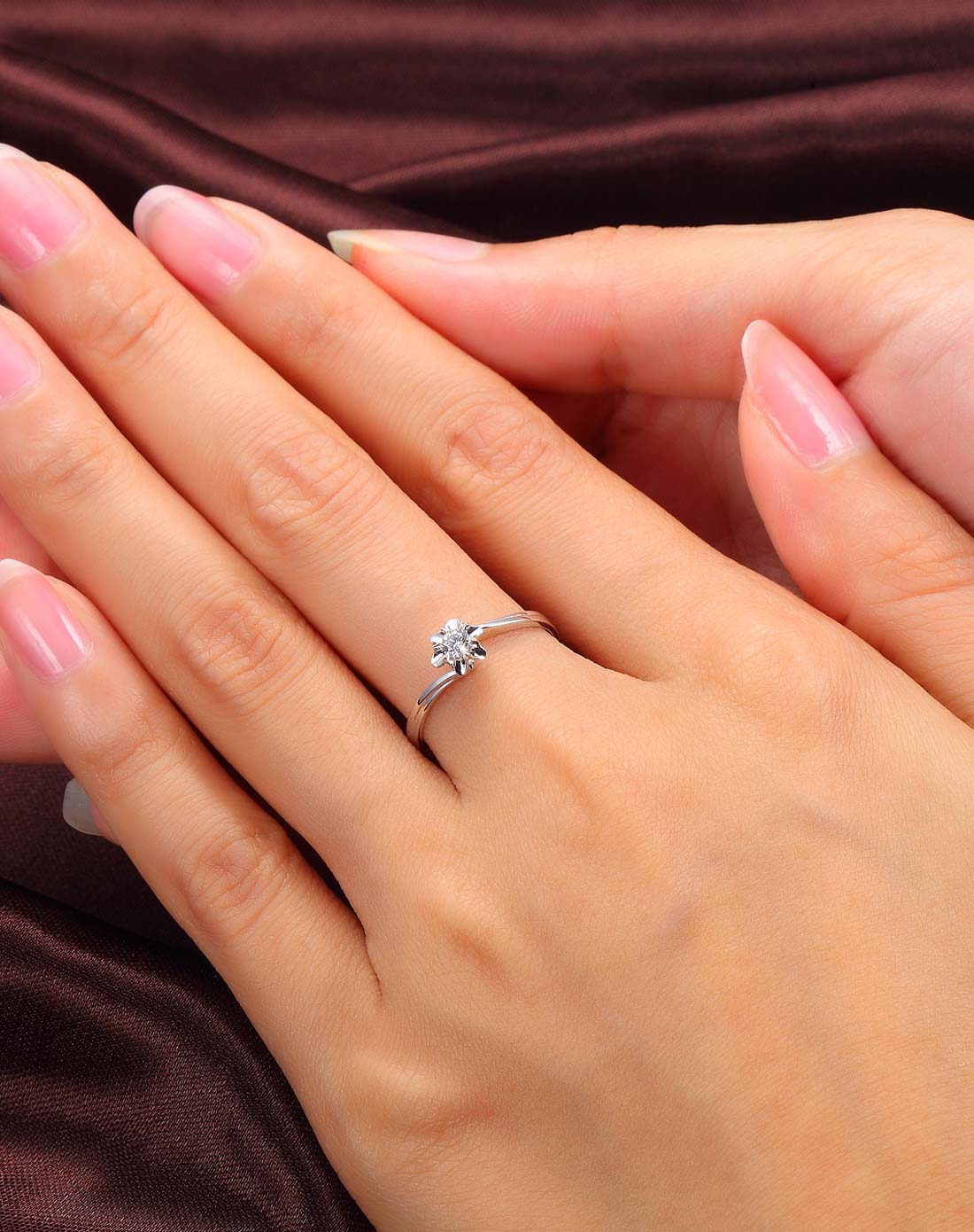 18k金8分钻石女戒