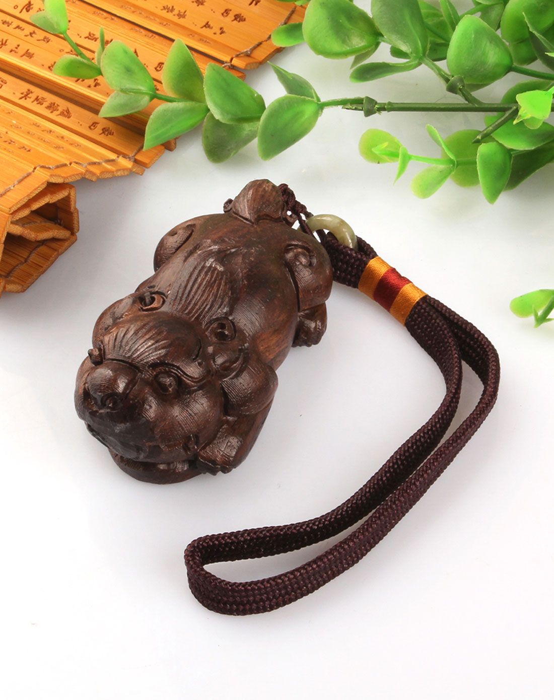 天然皮黑木貔貅手把件