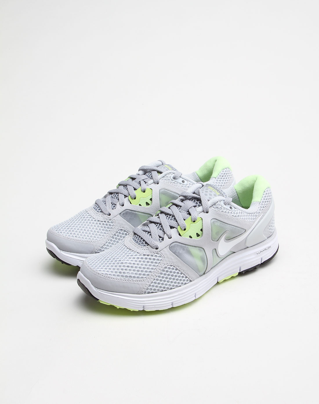 耐克nike-女鞋专场-女款印logo纯铂白色跑步鞋