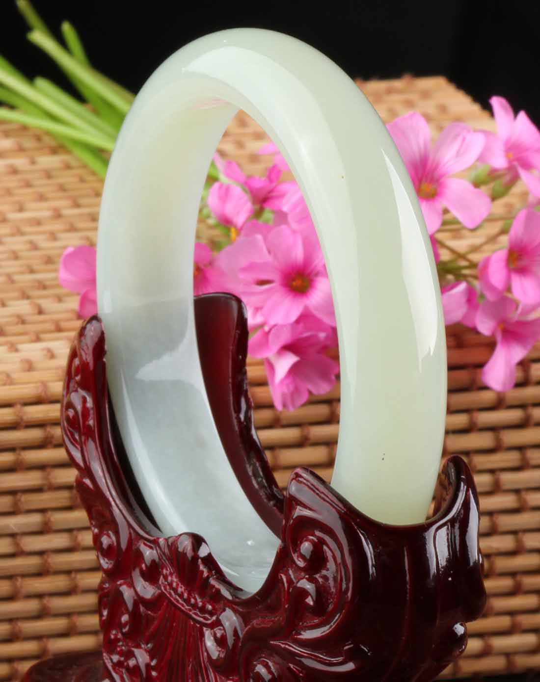 和田玉白玉玉润乾坤手镯(中号)