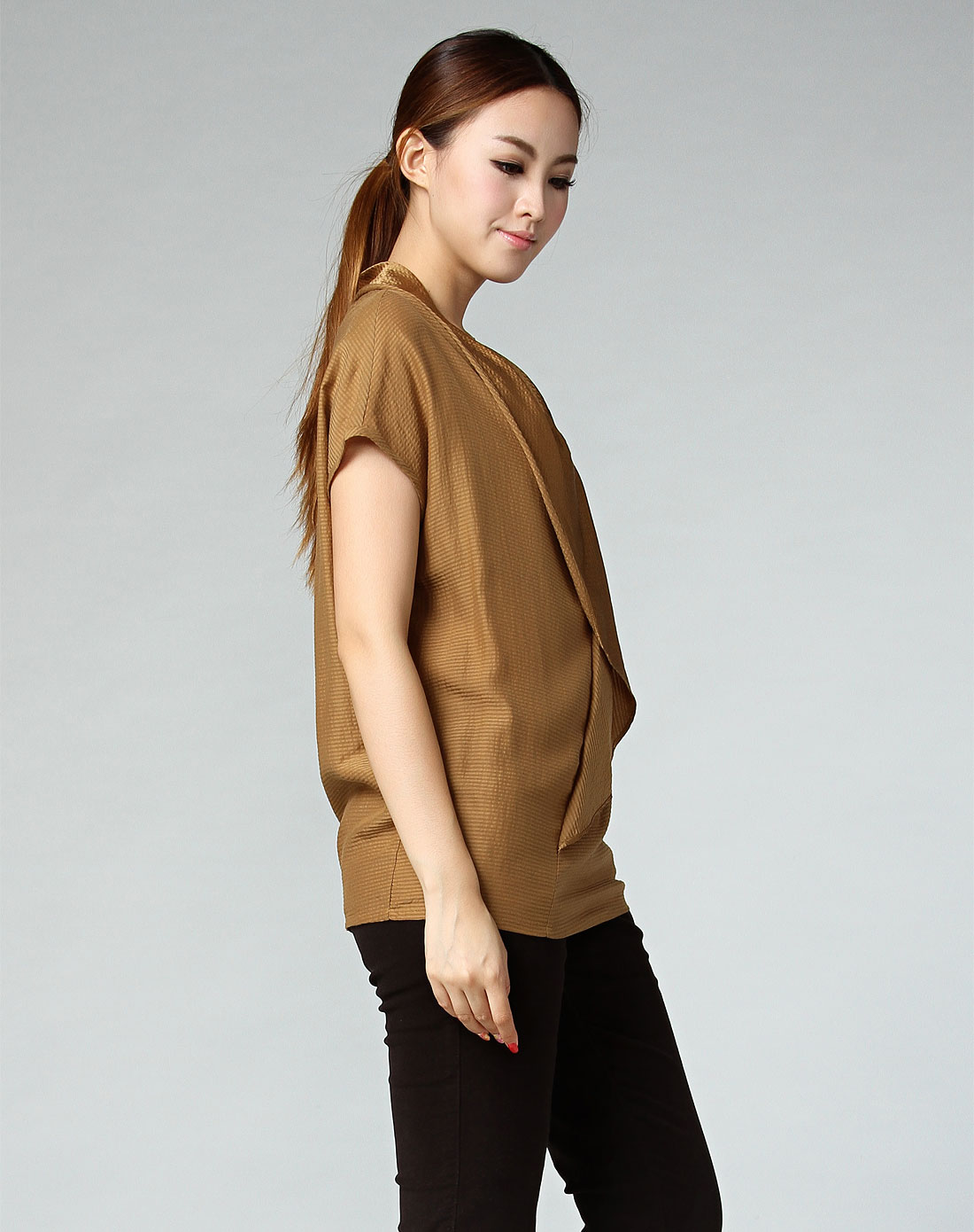 金咖啡色荷叶边时尚短袖衬衫