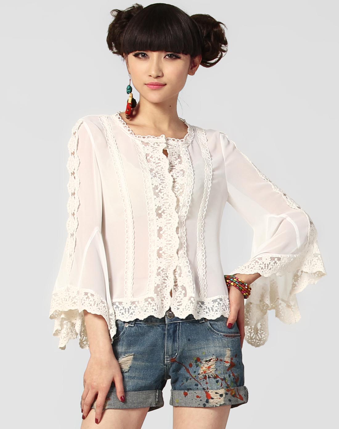 女款蕾丝花边大喇叭袖白色雪纺衫