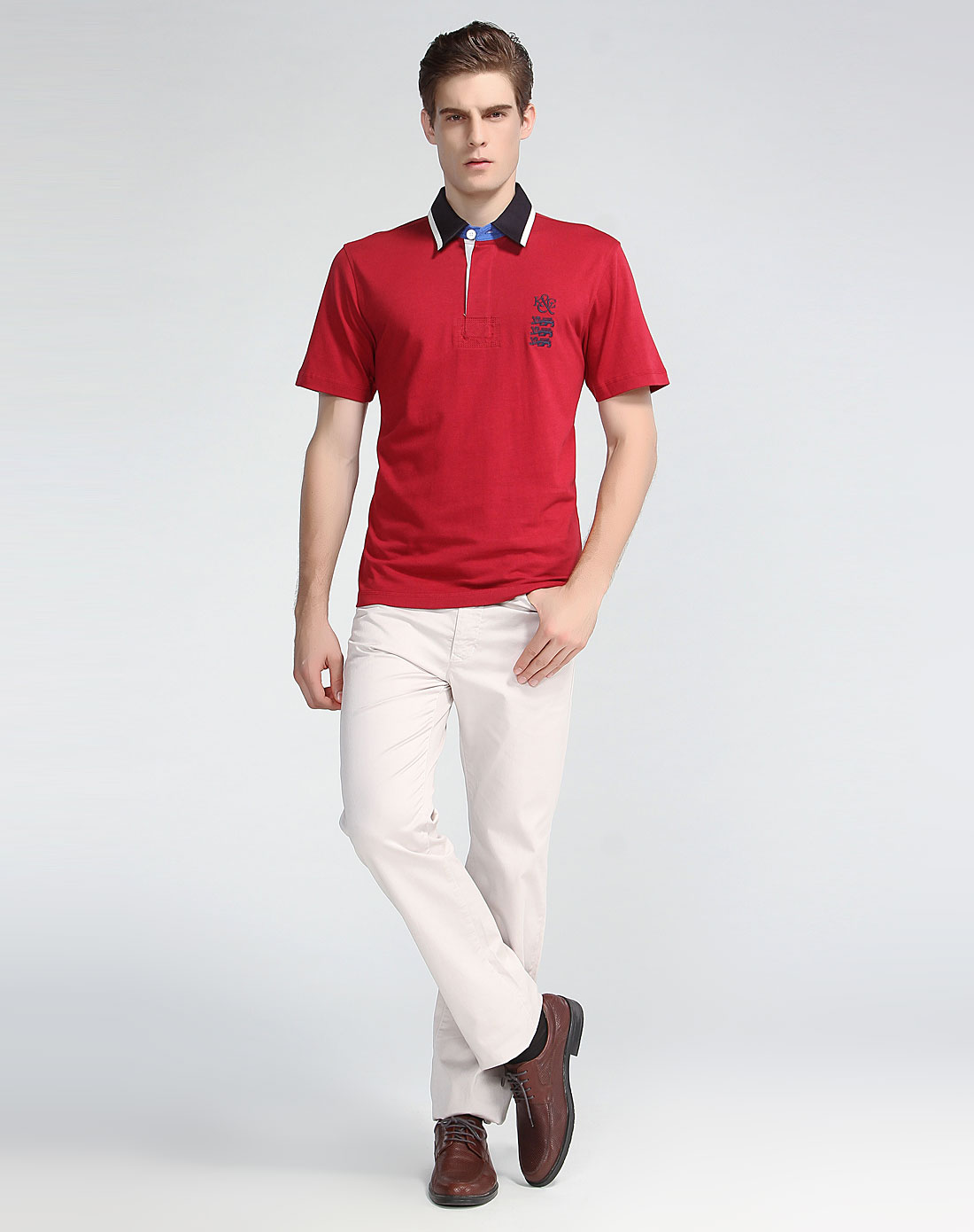 深红色时尚翻领半开襟短袖马球服