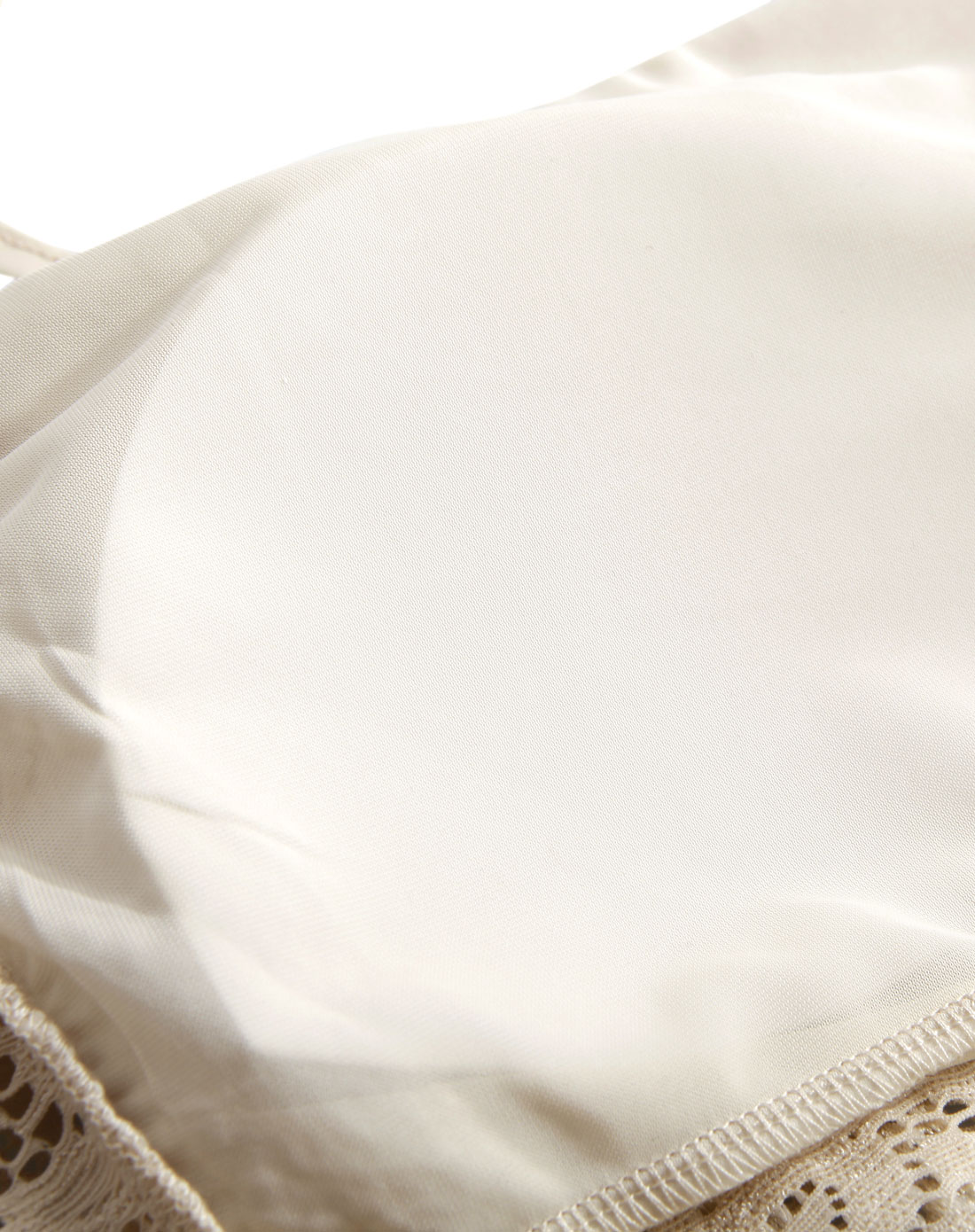 浅豆沙色绣花时尚吊带衫